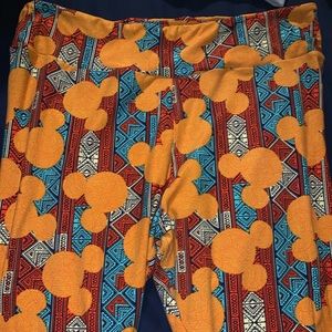 Lularoe tc Disney leggings!